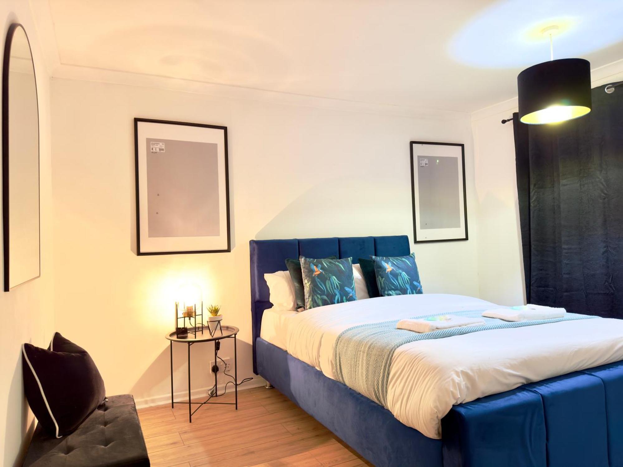 Rnm - Business Professionals Ready, Cost Effective For Large Stays! 3 Bedroom Lounge, Private Access & Entire Place, Kitchen & Washroom With Amenities, Smart Tv, Easy Access, Fast Wifi, Large Driveway, Great Transport Links, Near Worcester Hospital A Екстер'єр фото